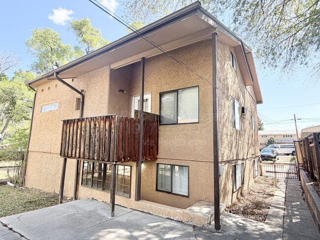 Building Photo - 17 N Meade Ave