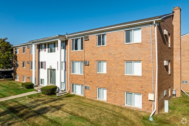 Riverbend Apartments