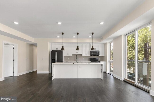 Photo - 1868 Frankford Ave Unit 301