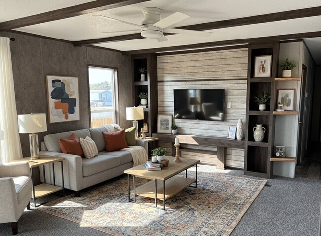 Photo - 1422 Spear St