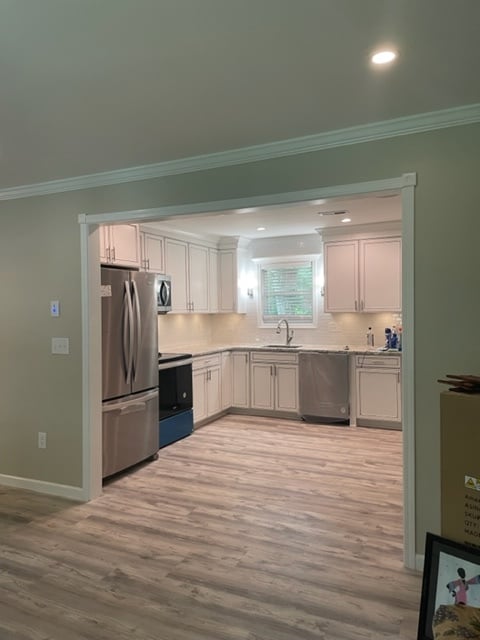 Kitchen-Living Room - 453 Thompson St Unit NA