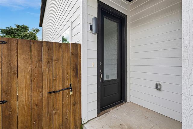 Photo - 2811 Harston St