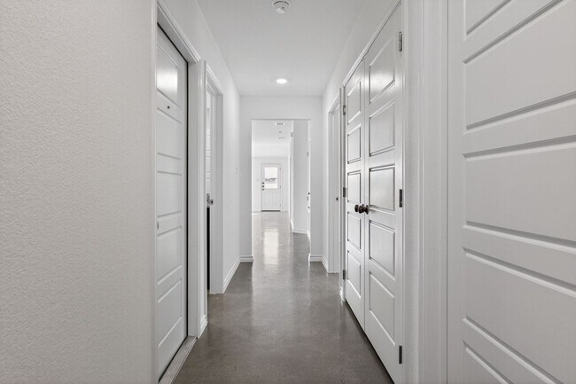 Photo - 1255 Concord Dr