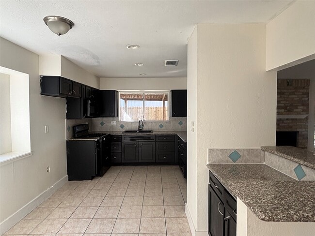 Photo - 2014 Lexington Woods Dr