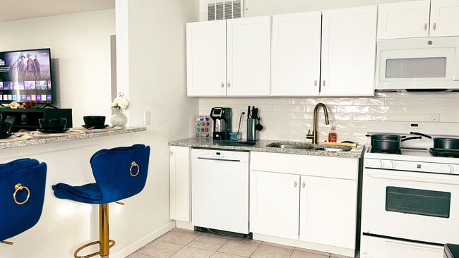 Photo - 8610 Echo St