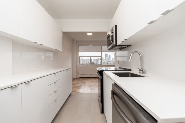 Photo - 5 Mallory Gardens Unit 801