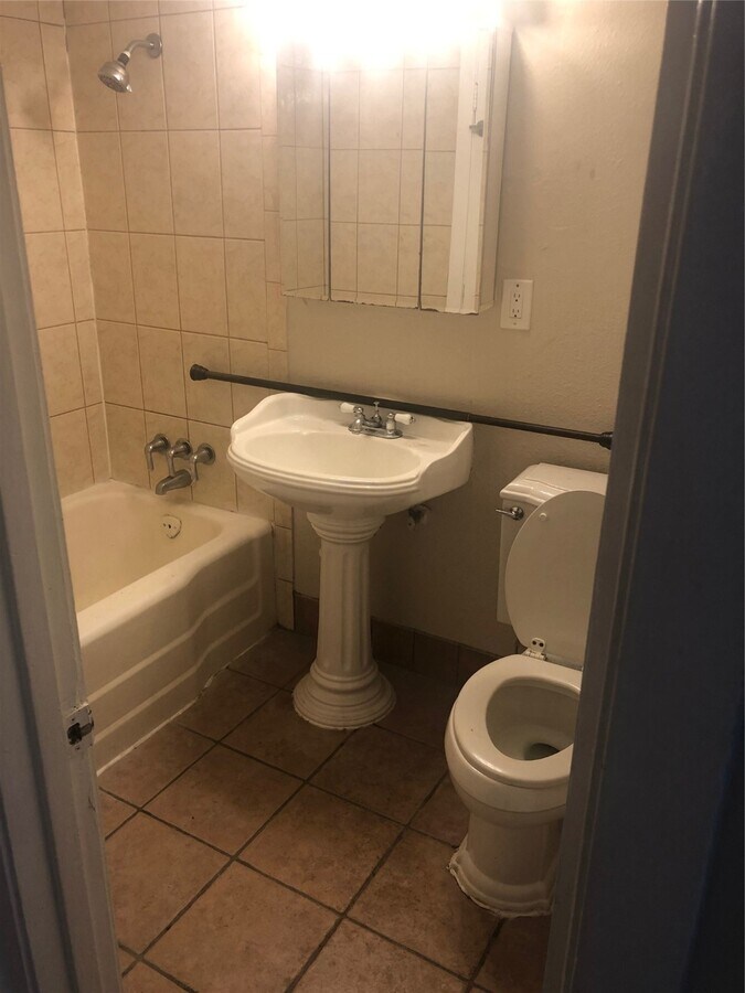 Photo - 710 Colquitt St Unit 07