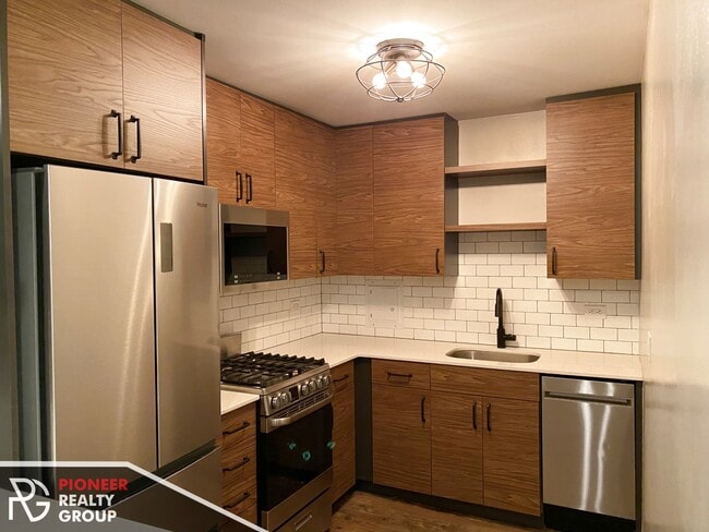 Building Photo - 518 W Wrightwood Ave Unit 4C Rental