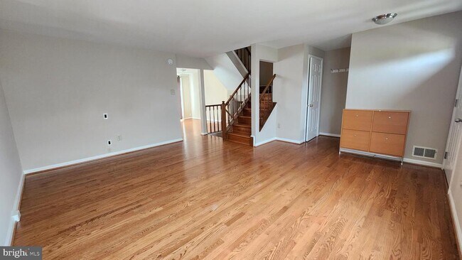 Photo - 6423 Birchleigh Cir