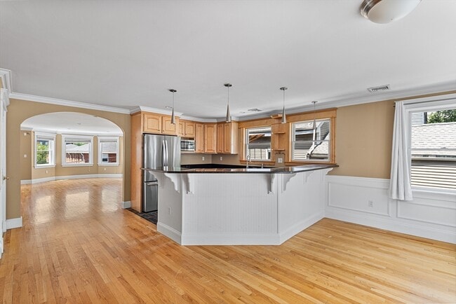 Building Photo - 212 W 9th St Unit 1 Rental