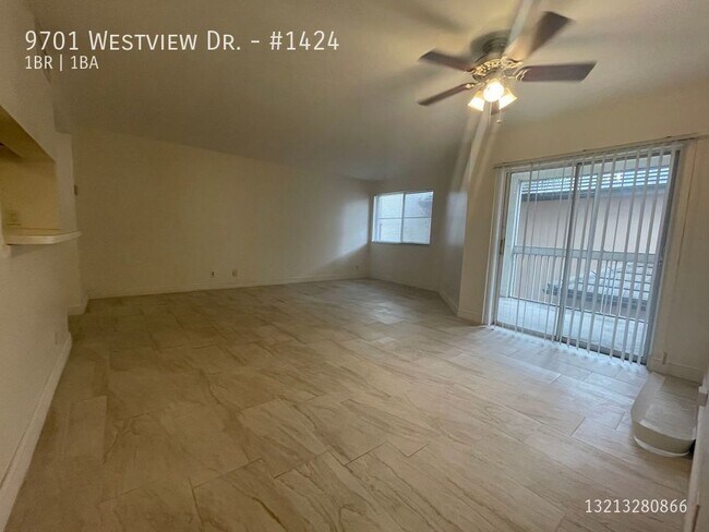 Photo - 9701 Westview Dr Unidad #1424