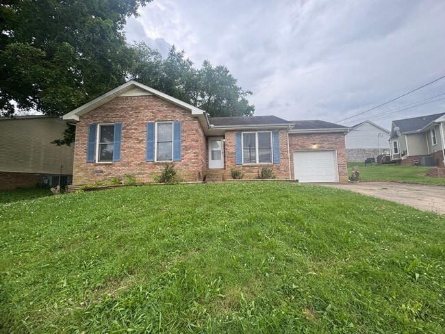 Single Family Home in Clarksville - Single Family Home in Clarksville