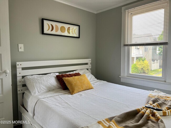 Photo - 324 McCabe Ave