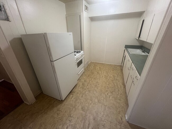 Photo - 2324 14th St Unit Rear B