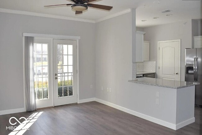 Photo - 12938 University Crescent Unit 1A