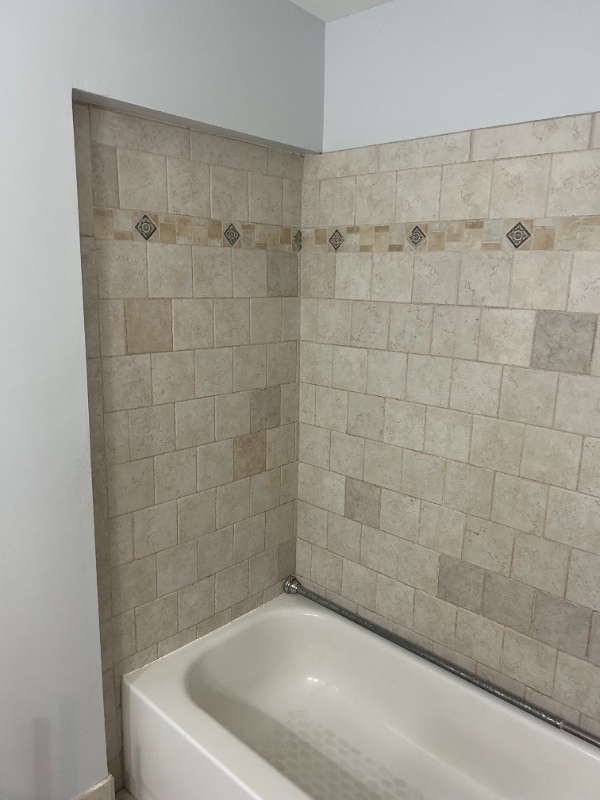 Building Photo - 121 E Randall St Rental