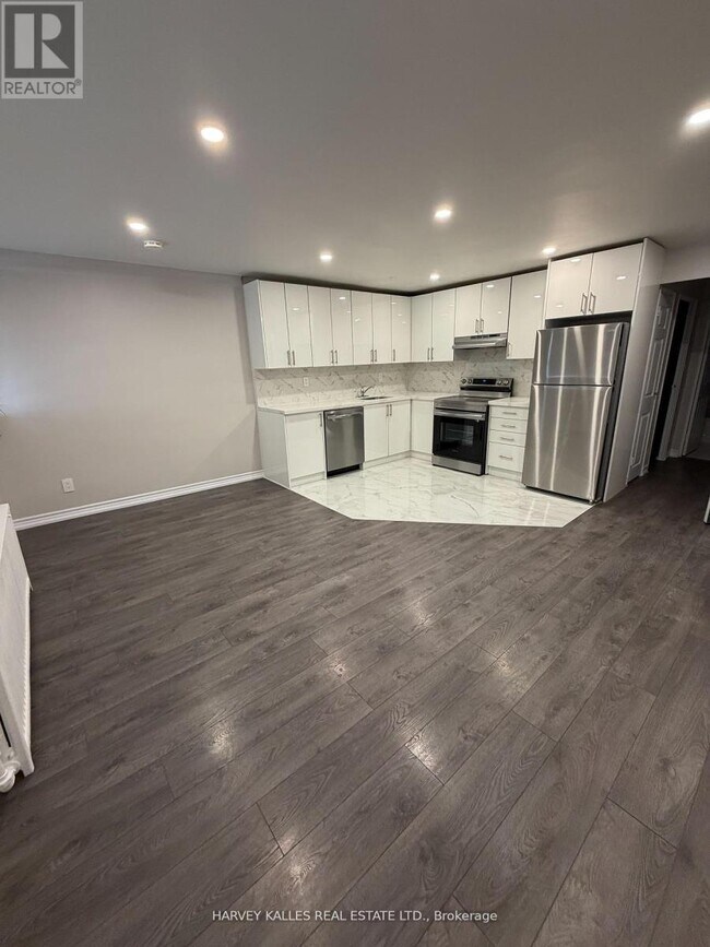 Photo - 180 Vaughan Rd Unit 101