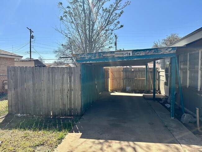 Photo - 1119 46th St