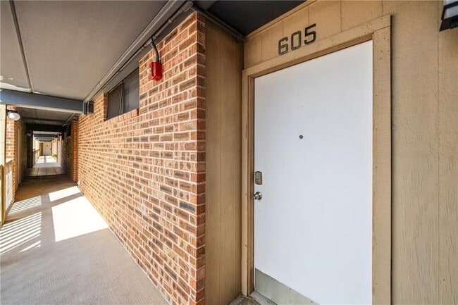 4334 Ocean Dr Unit 605