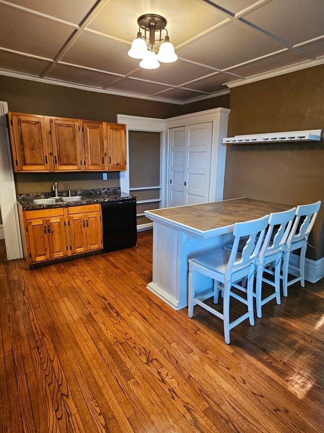 Kitchen - 11 N Clover St Apartments Unit 2