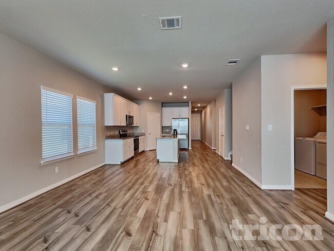 Photo - 13630 Paxton Blvd