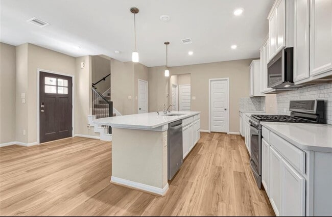 Photo - 16104 Oregon Oak Dr