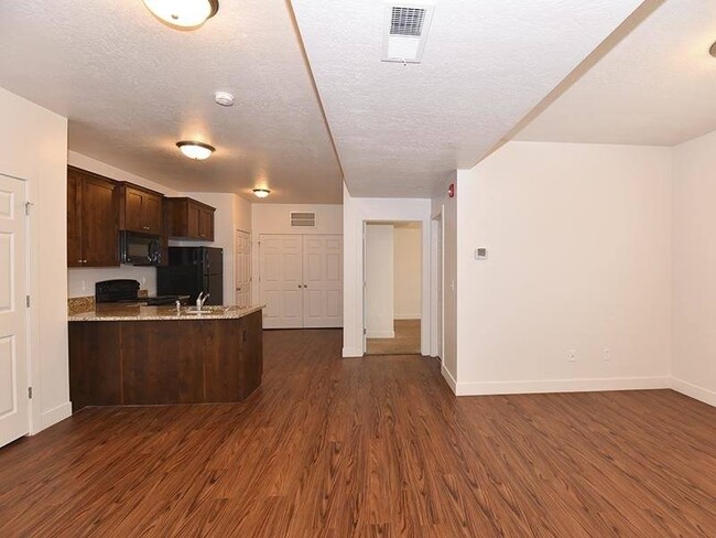 Livingroom & Kitchen