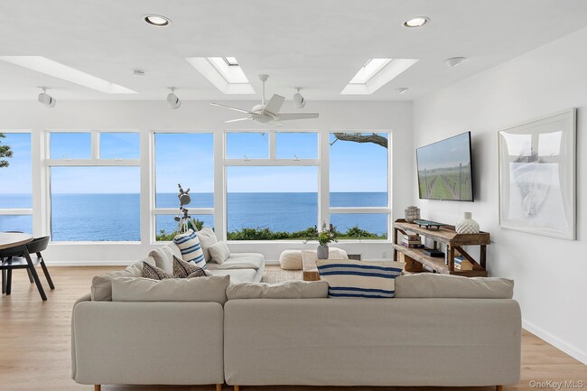 Photo - 31059 Middle Rd