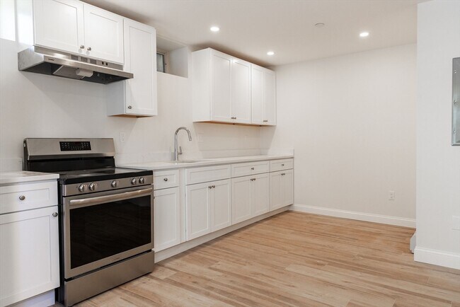 Photo - 71 Friend St Unit 1L