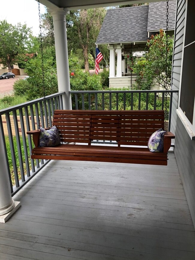 Photo - Beautiful 3 bed/2 bath Near Downtown!