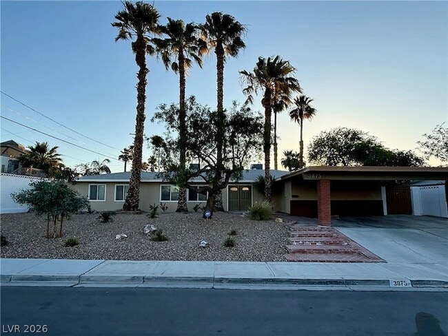 Building Photo - 3875 Hoopa Ln