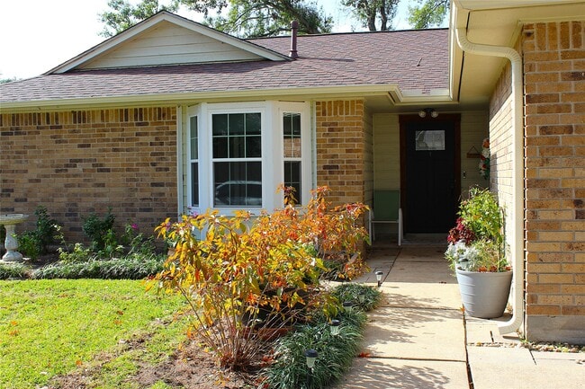 Photo - 1210 Three Forks Dr