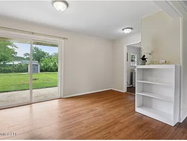 Photo - 313 Mincheck Rd