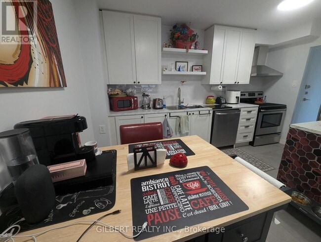 Photo - 362 The East Mall Unité 201