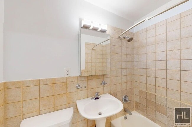 Photo - 1 bedroom 1 bathroom with washer and dryer West 97th Street Unit 2L
