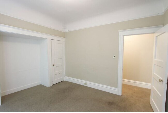 1346 Pine