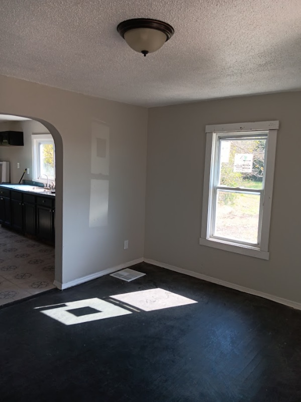 Photo - 2231 Loren St