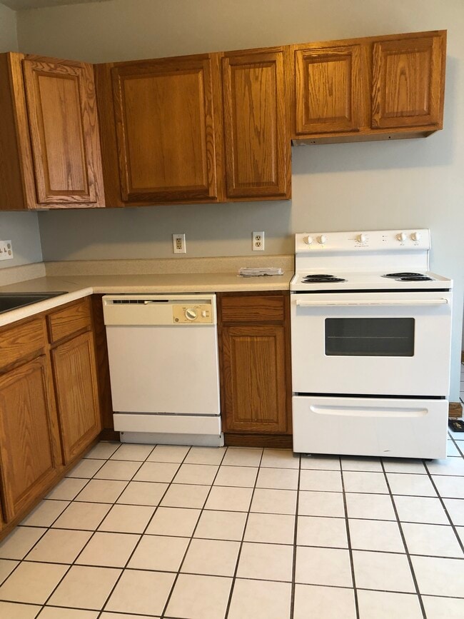 Photo - 102 Parade St Unit 2