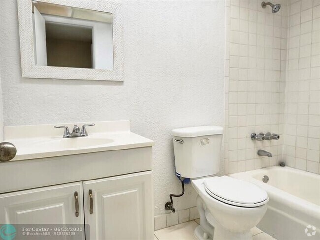 Building Photo - 760 SE 2nd Ave Unit G201 Rental