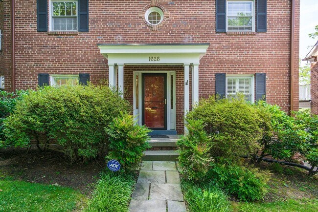 Photo - Updated 4 BD, 3.5 BA Stately Colonial on Kalmia RD in NW DC!!