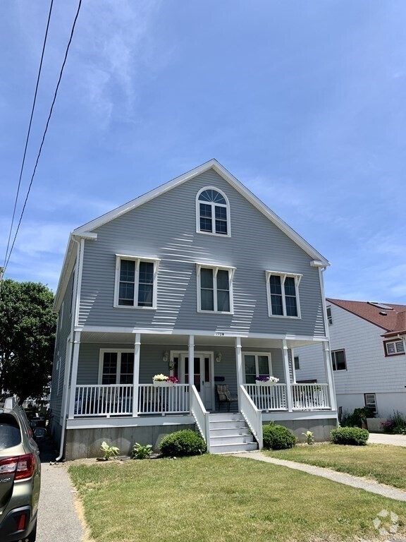 Building Photo - 170A Samoset Ave Rental