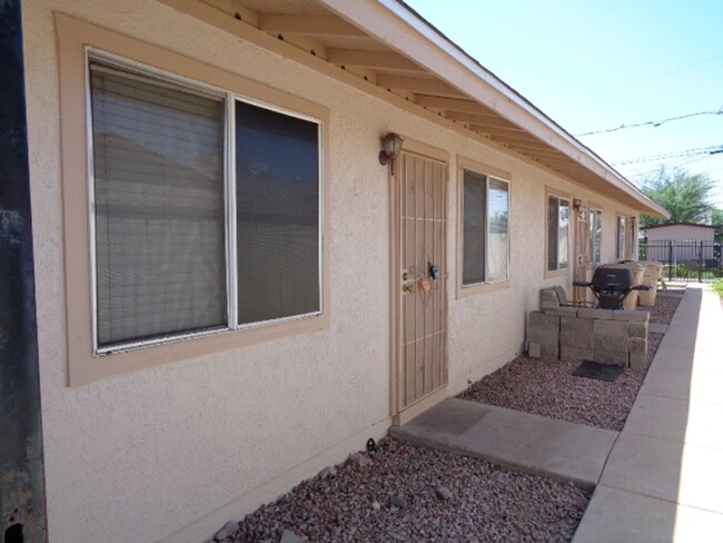 Building Photo - #6004-Jireh 55th Ave LLC Unit B Rental
