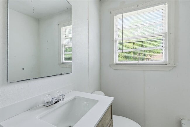 Photo - Charming 2BR/1BA Single-Family Home for Rent in Pearl, MS