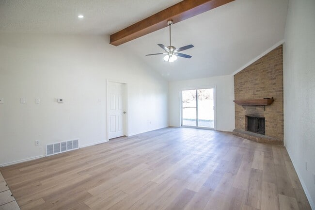 Photo - Pre Leasing - April 15th 2026 - Great 3 bedroom 2 bathroom house in South Lubbock!