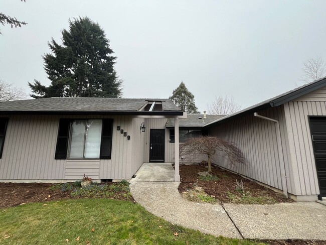 Cozy ranch style home in NW Portland! Pri... - Cozy  ranch style home in NW Portland! Pri...