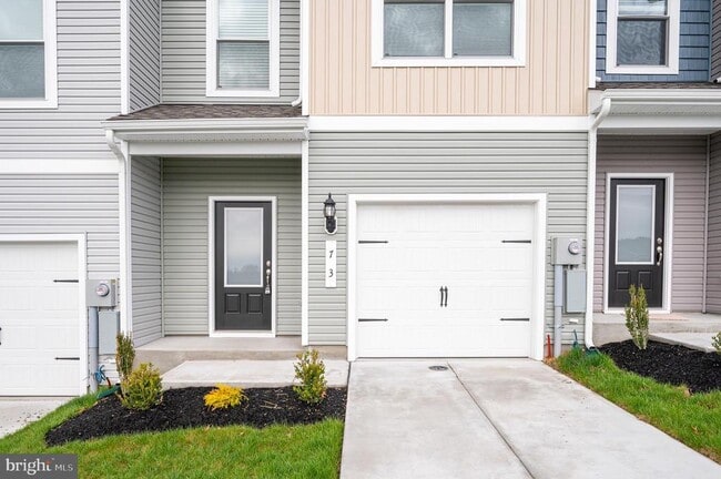 Photo - 73 Cramsford St