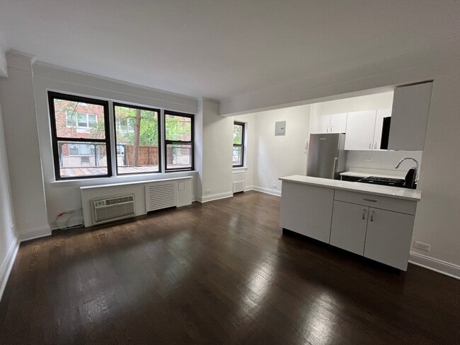 Photo - 20 Beekman Pl Unit 9E