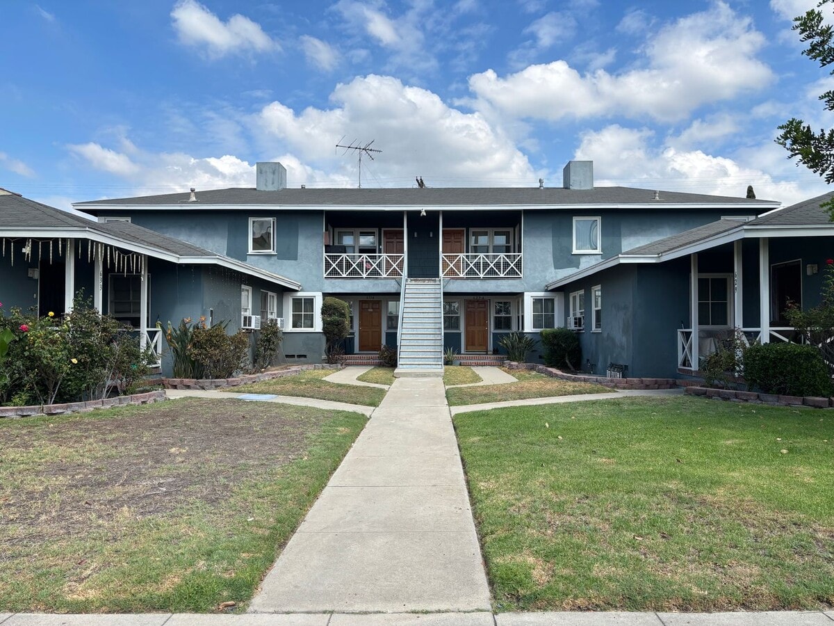 Photo - Glenoaks, 625-633 1/2