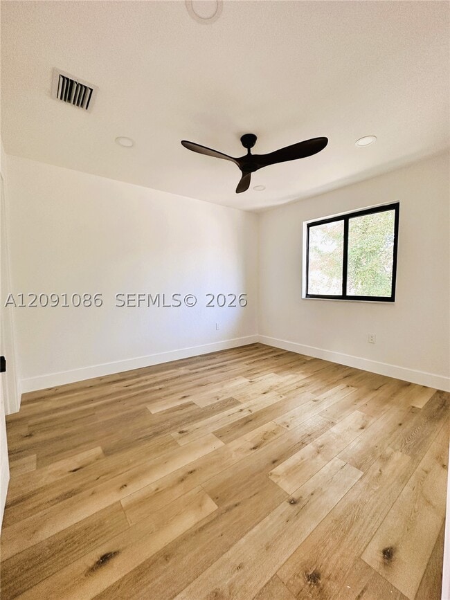 1278 SW 2nd St Unit 4