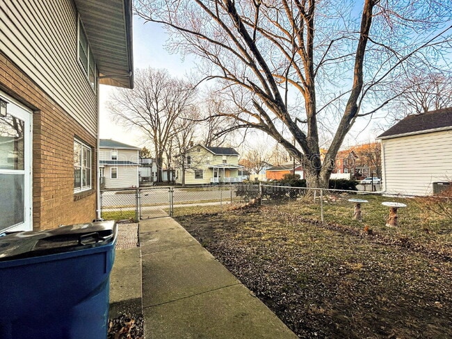 Photo - 666 Illinois Ave Unit A